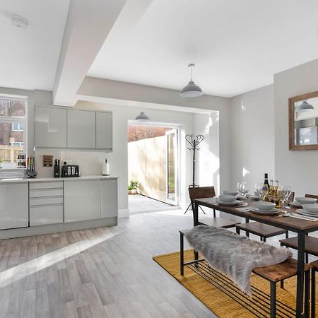 סאות'המפטון Spacious 3 Bed House, Netflix, Garden, Parking מראה חיצוני תמונה