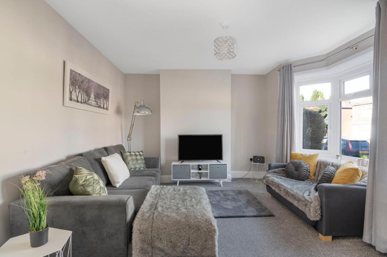 סאות'המפטון Spacious 3 Bed House, Netflix, Garden, Parking מראה חיצוני תמונה